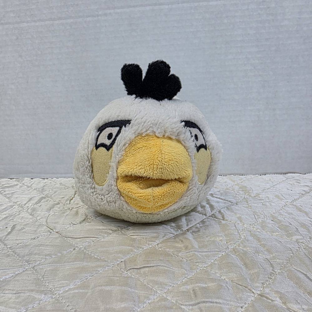 Angry Birds 7" Matilda White Bird Plush Toy No Sound 2010 Commonwealth